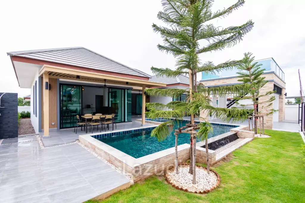 225 sqm Modern Pool Villa with Rooftop Terrace in Hua Hin City