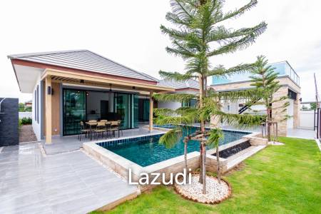 225 sqm Modern Pool Villa with Rooftop Terrace in Hua Hin City