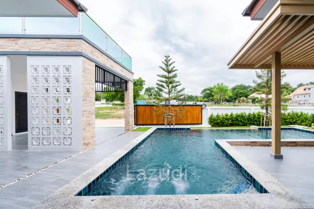 225 sqm Modern Pool Villa with Rooftop Terrace in Hua Hin City