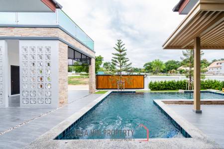 225 sqm Modern Pool Villa with Rooftop Terrace in Hua Hin City
