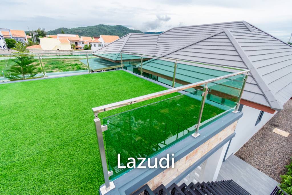 225 sqm Modern Pool Villa with Rooftop Terrace in Hua Hin City