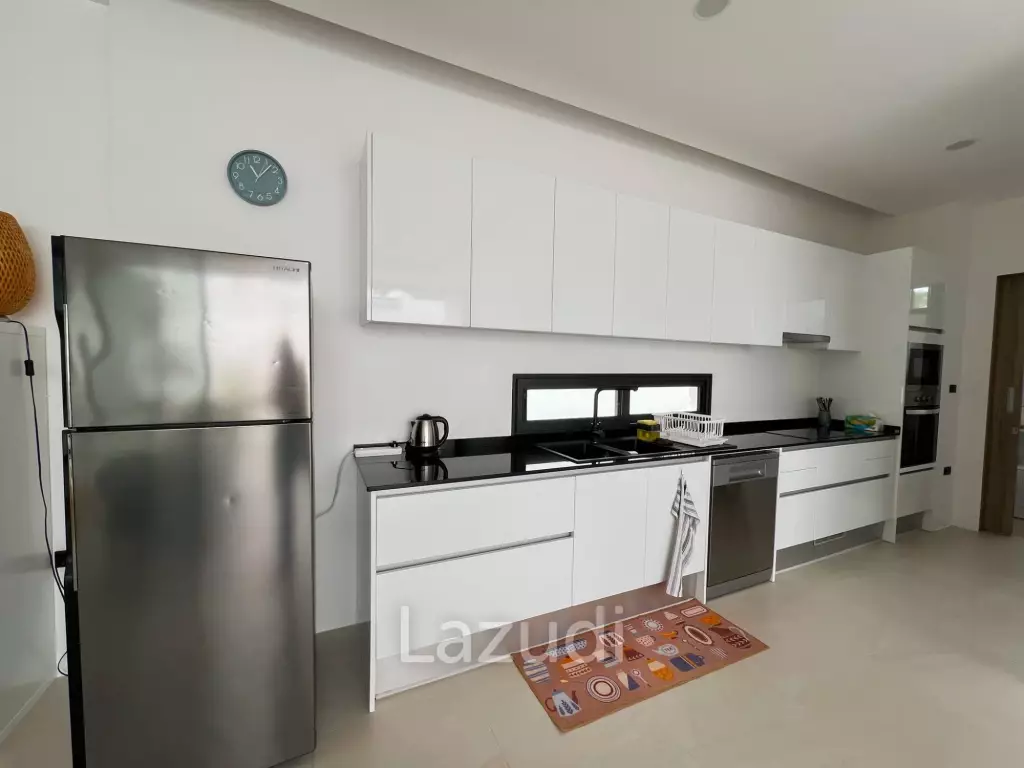 Modern 2-Bedroom Pool Villa Near Fisherman’s Village