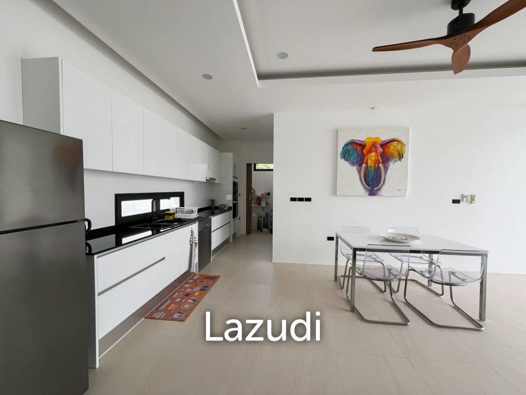 Modern 2-Bedroom Pool Villa Near Fisherman’s Village