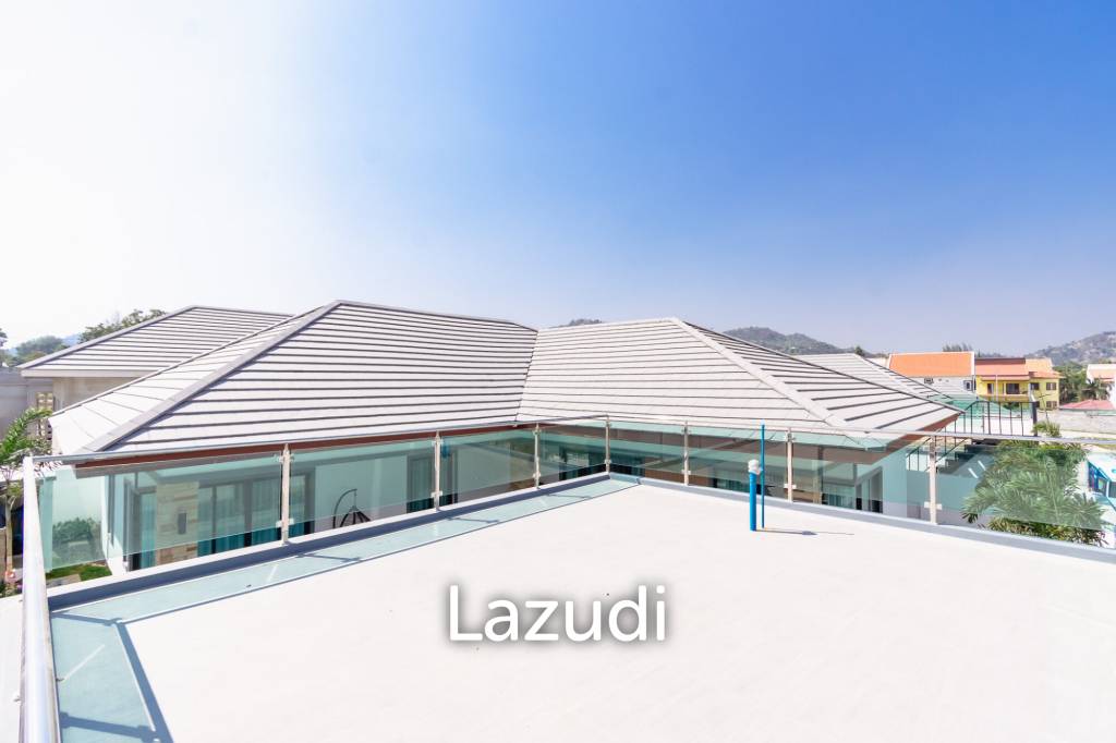 260 sqm modern villa with pool and rooftop terrace in Hua Hin City