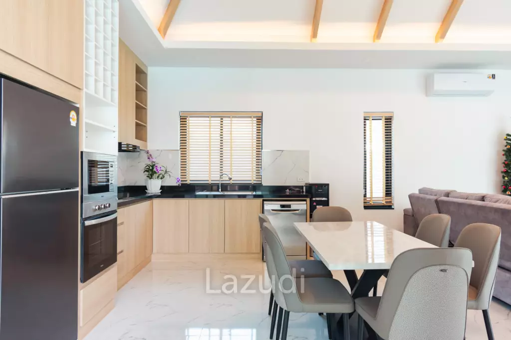 260 sqm modern villa with pool and rooftop terrace in Hua Hin City