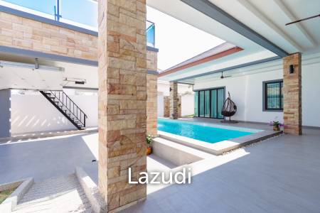 205 sqm modern villa with pool and rooftop terrace in Hua Hin City