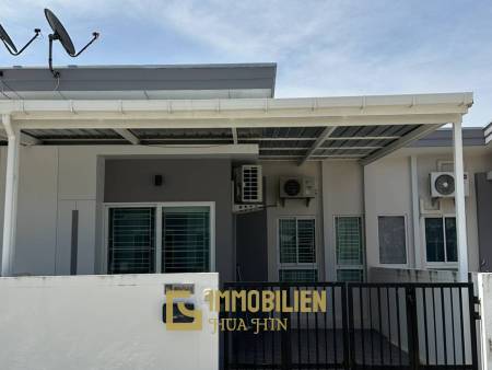 Modern 72 sqm 2-Bed Townhouse in Hin Lek Fai