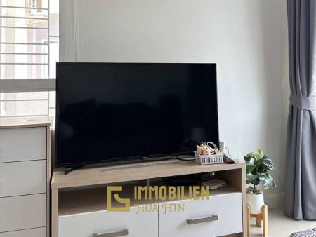 Modern 72 sqm 2-Bed Townhouse in Hin Lek Fai