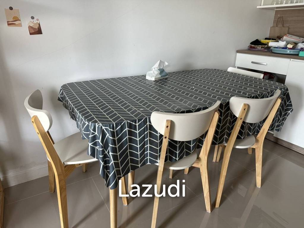 Modern 72 sqm 2-Bed Townhouse in Hin Lek Fai