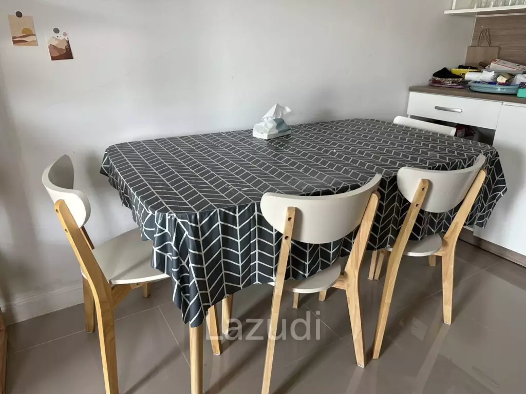 Modern 72 sqm 2-Bed Townhouse in Hin Lek Fai