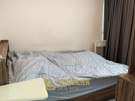 Modern 72 sqm 2-Bed Townhouse in Hin Lek Fai