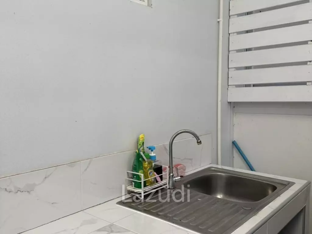 Modern 72 sqm 2-Bed Townhouse in Hin Lek Fai