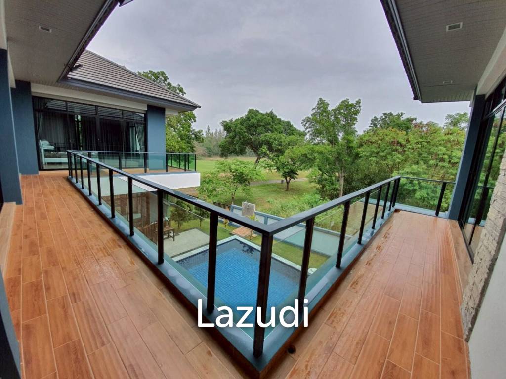 SPRINGFIELD VILLAGE GOLF & SPA : 2 Storey 4 Bed Pool villa