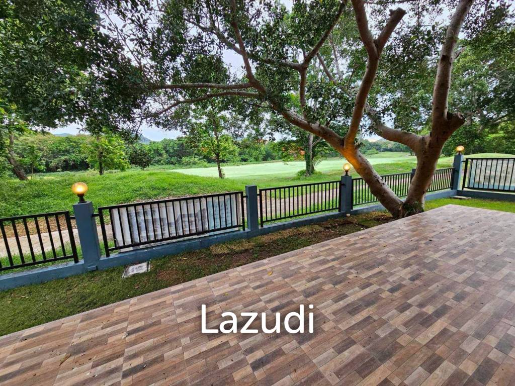 SPRINGFIELD VILLAGE GOLF & SPA : 2 Storey 4 Bed Pool villa