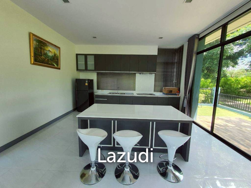 SPRINGFIELD VILLAGE GOLF & SPA : 2 Storey 4 Bed Pool villa