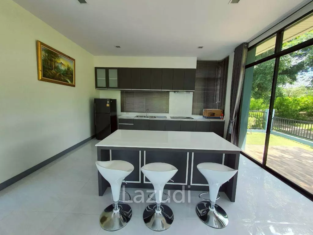SPRINGFIELD VILLAGE GOLF & SPA : 2 Storey 4 Bed Pool villa on the golf course