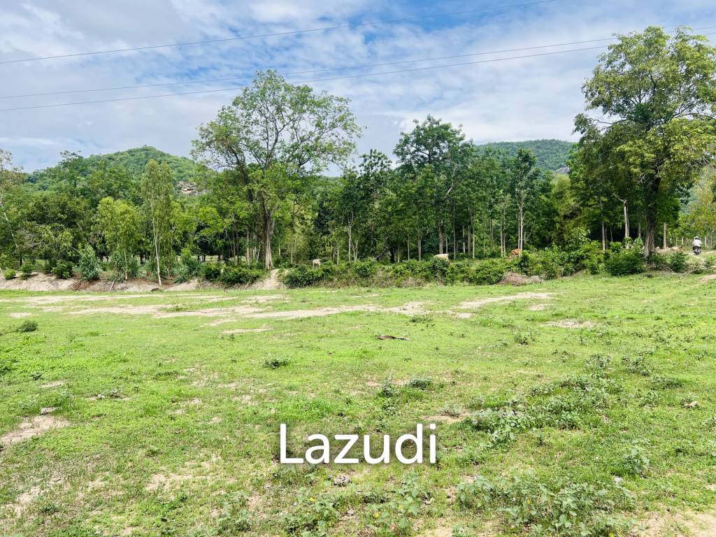 2 Rai land mountain view in Cha-Am Phetchaburi