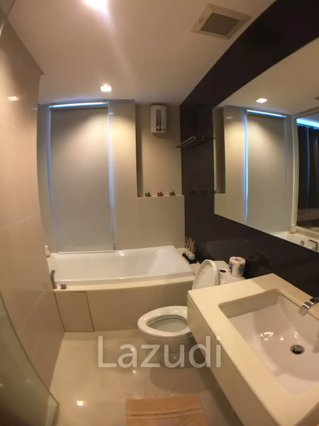 66 sqm 2 Bedroom Condo on High Floor at Rhythm Ratchada Huai Kwang