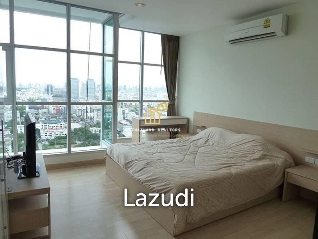 67 sqm corner 2 bedroom condo on 29th floor Rhythm Ratchada Huai Kwang Bangkok