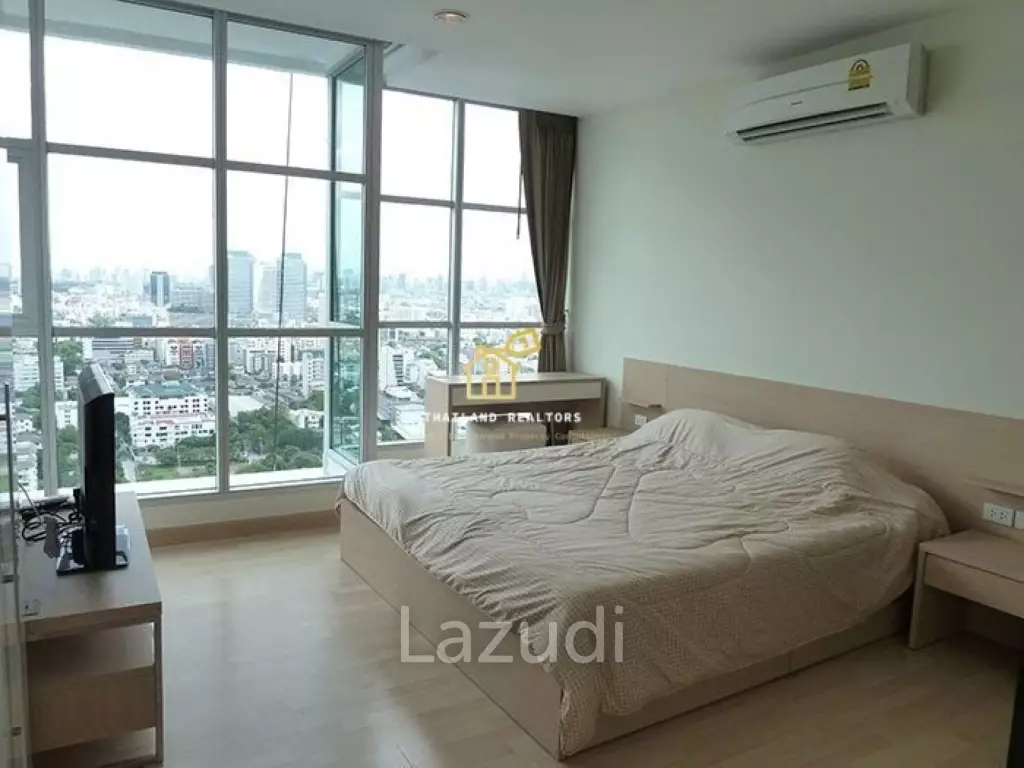 67 sqm corner 2 bedroom condo on 29th floor Rhythm Ratchada Huai Kwang Bangkok