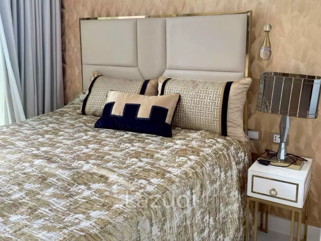 Copacabana Beachfront Condominium for Rent