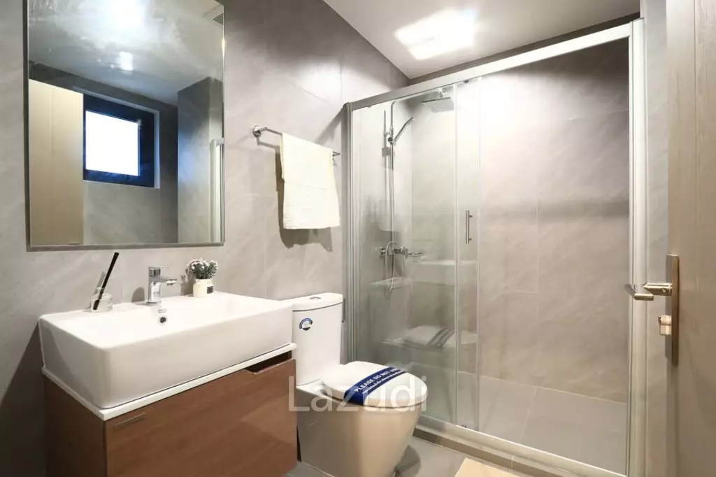 60 sqm high floor 2 bedroom condo Ideo Sukhumvit – Rama 4 Phra Khanong