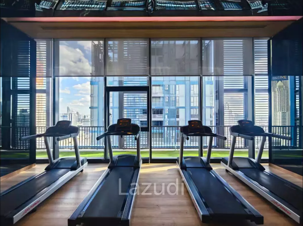42 sqm modern 1 bedroom condo on 18th floor at XT Phayathai Ratchathewi Bangkok