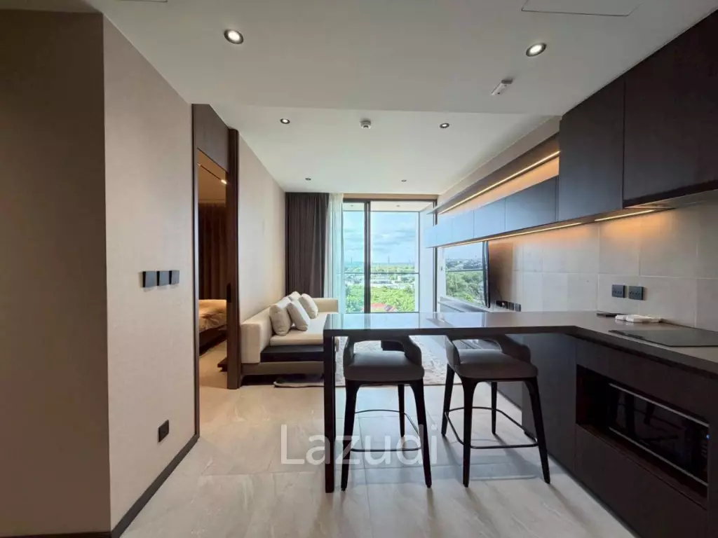 Modern One-Bedroom Panora Esturia Condominium for Rent