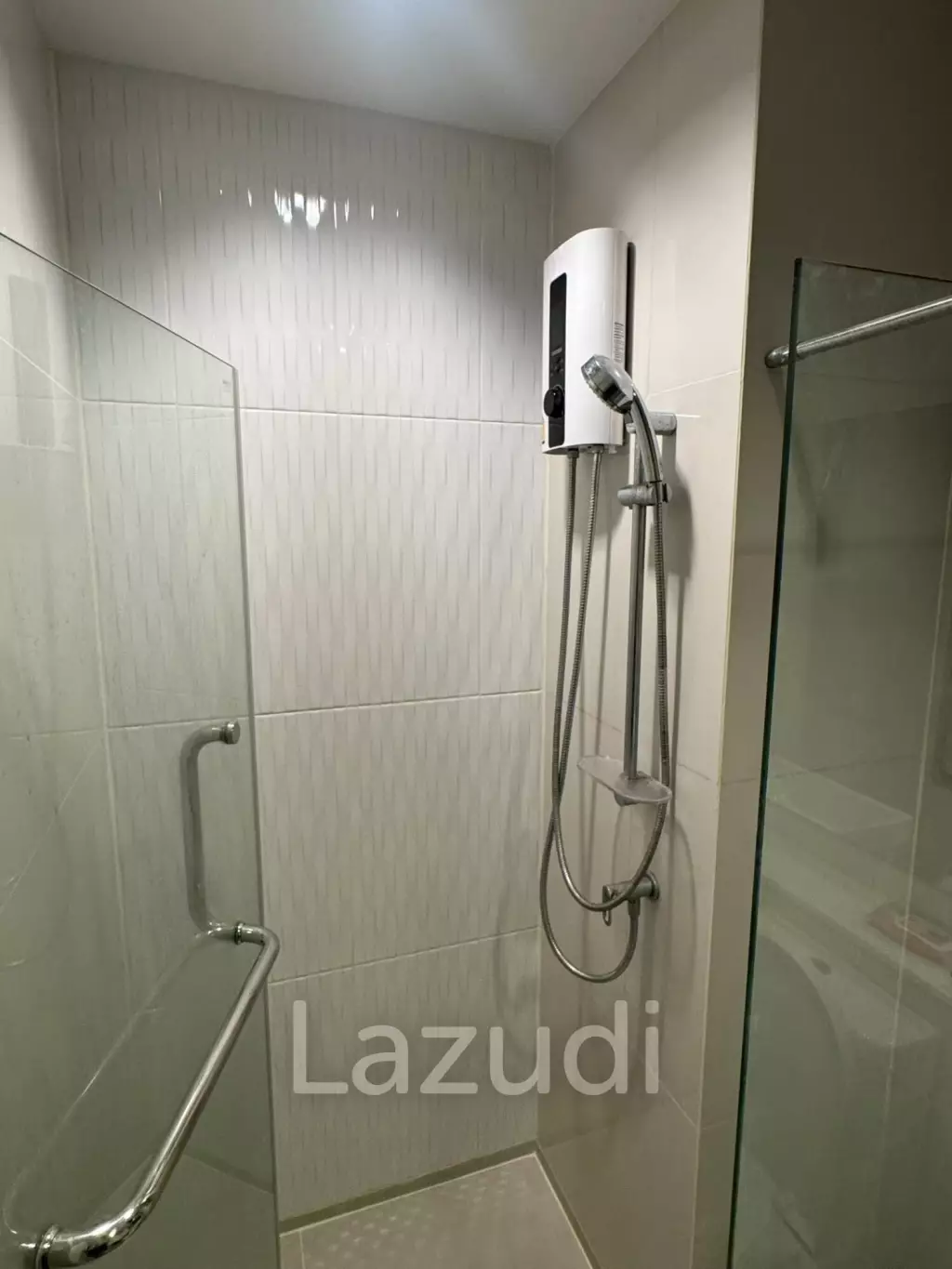 32.71 sqm high floor condo at LIFE Asoke Rama 9 Makkasan Bangkok