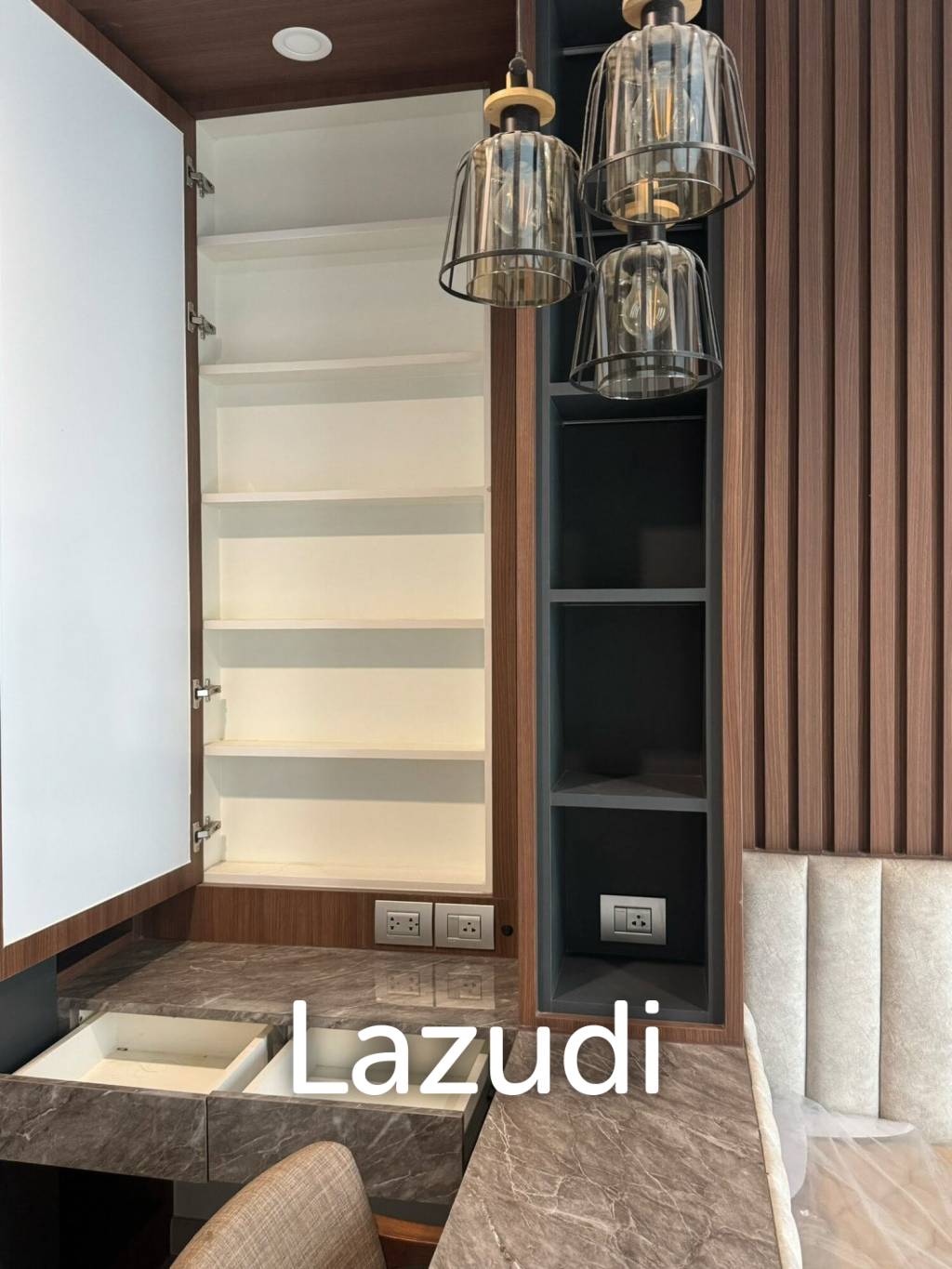 32.71 sqm high floor condo at LIFE Asoke Rama 9 Makkasan Bangkok