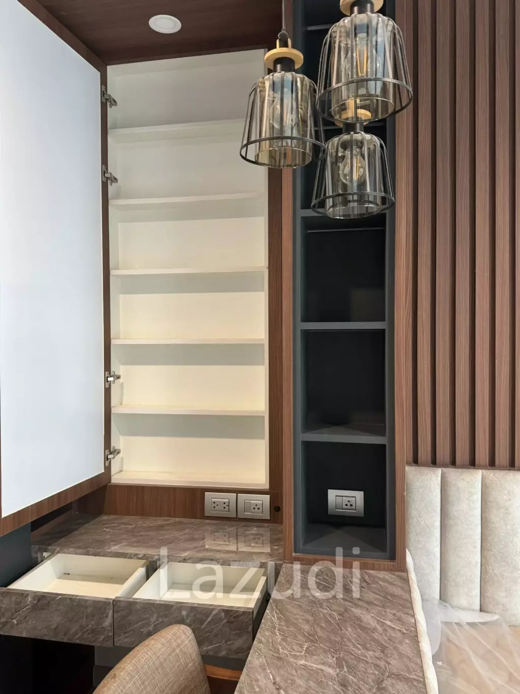 32.71 sqm high floor condo at LIFE Asoke Rama 9 Makkasan Bangkok