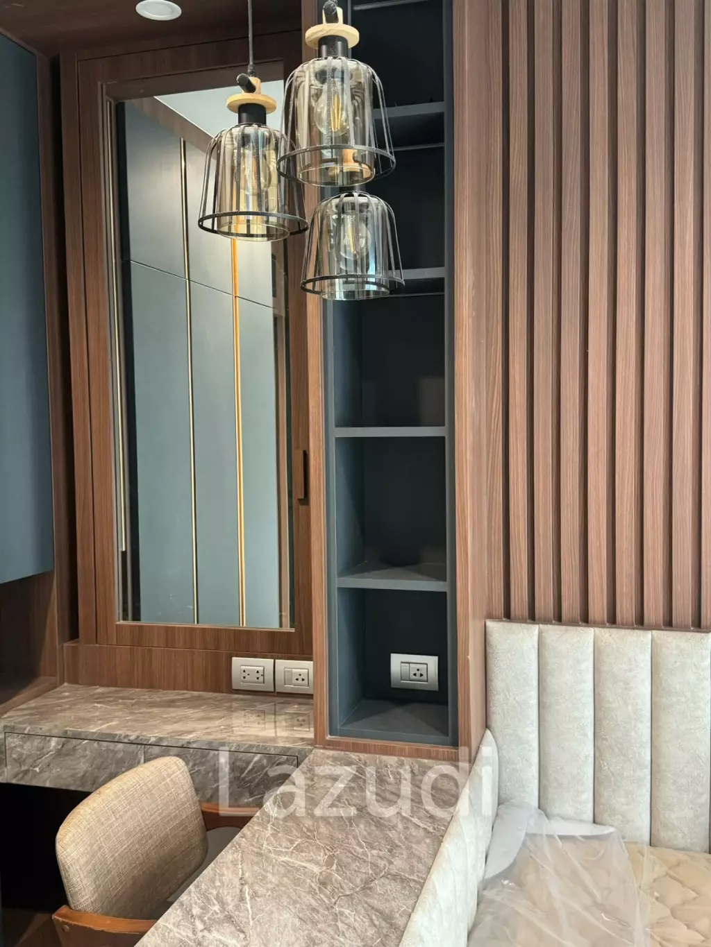 32.71 sqm high floor condo at LIFE Asoke Rama 9 Makkasan Bangkok