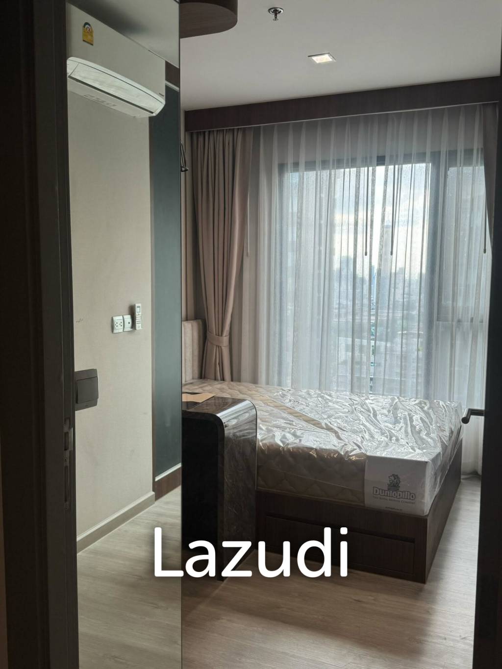 32.71 sqm high floor condo at LIFE Asoke Rama 9 Makkasan Bangkok