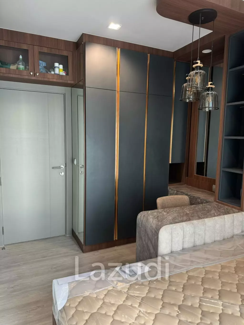 32.71 sqm high floor condo at LIFE Asoke Rama 9 Makkasan Bangkok