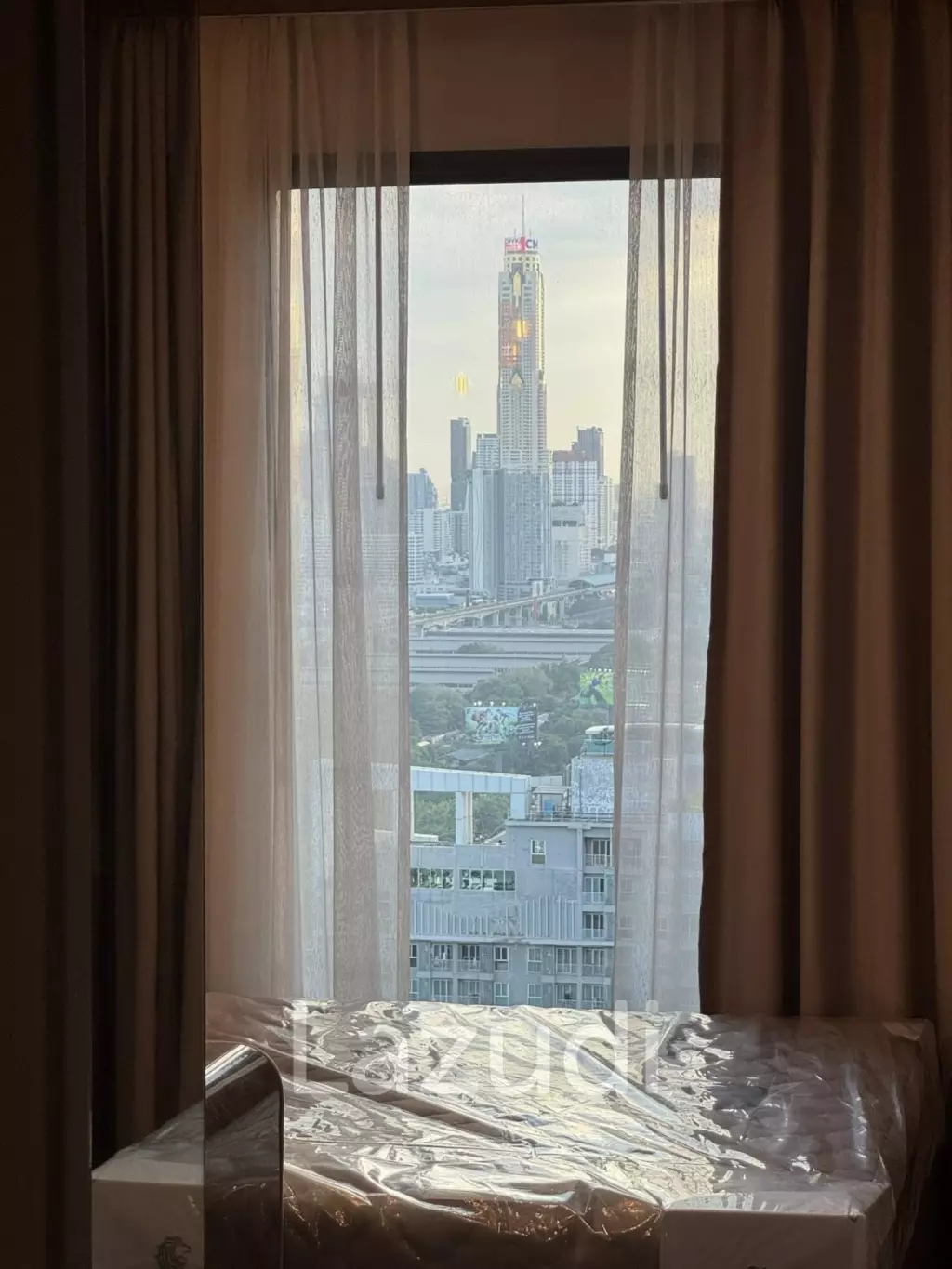 32.71 sqm high floor condo at LIFE Asoke Rama 9 Makkasan Bangkok