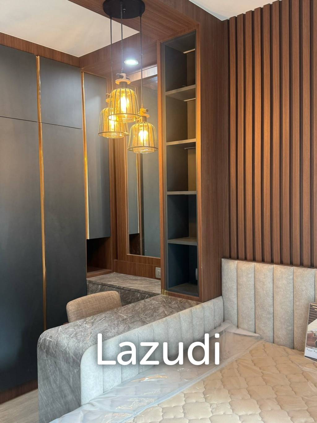 32.71 sqm high floor condo at LIFE Asoke Rama 9 Makkasan Bangkok