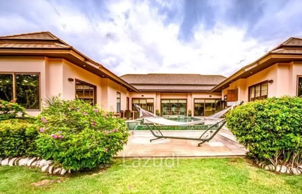 PALM HILLS : Designer Luxury 5 Bed Pool Villa overlooking golf course and Lake