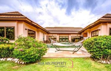 PALM HILLS : Designer Luxury 5 Bed Pool Villa overlooking golf course and Lake