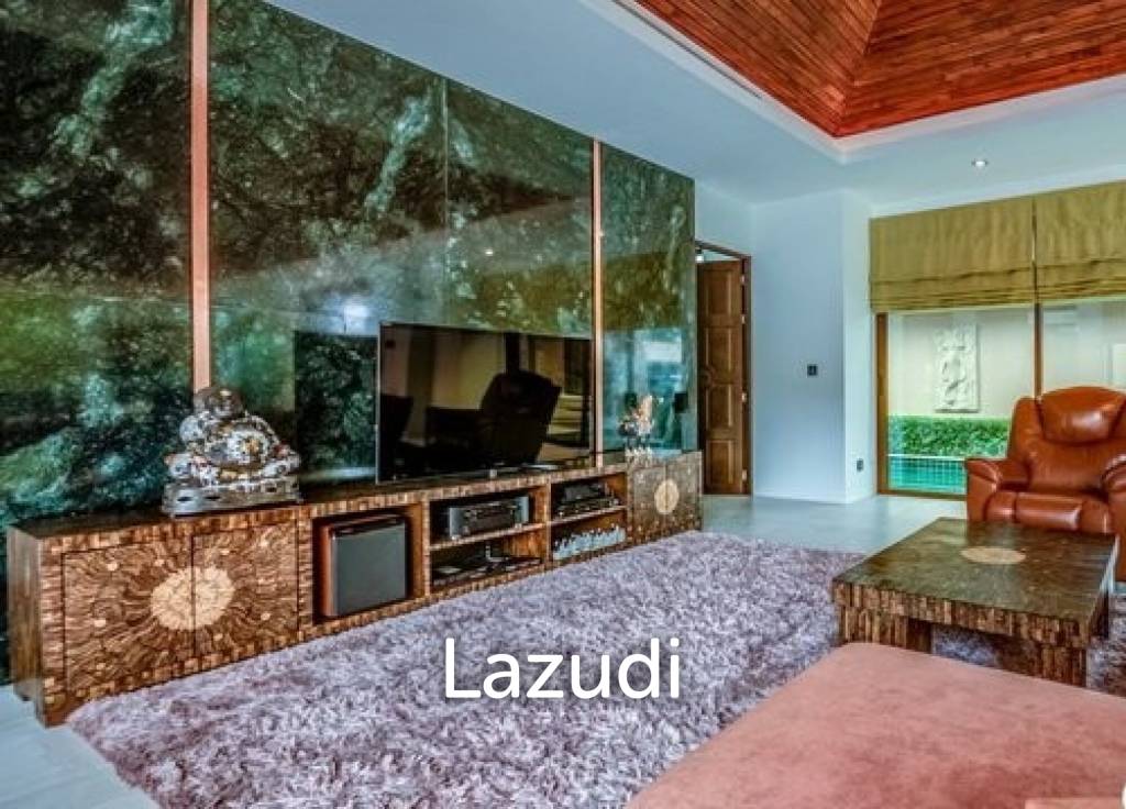 PALM HILLS : Designer Luxury 5 Bed Pool Villa overlooking golf course and Lake
