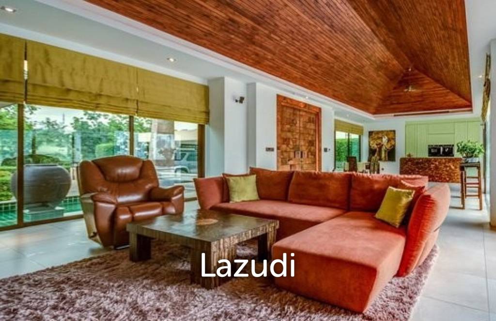 PALM HILLS : Designer Luxury 5 Bed Pool Villa overlooking golf course and Lake