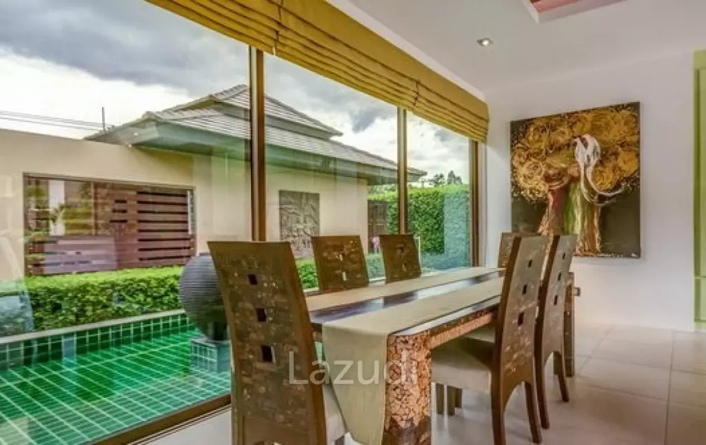 PALM HILLS : Designer Luxury 5 Bed Pool Villa overlooking golf course and Lake