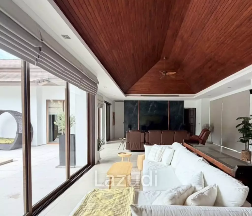 PALM HILLS : Designer Luxury 5 Bed Pool Villa overlooking golf course and Lake