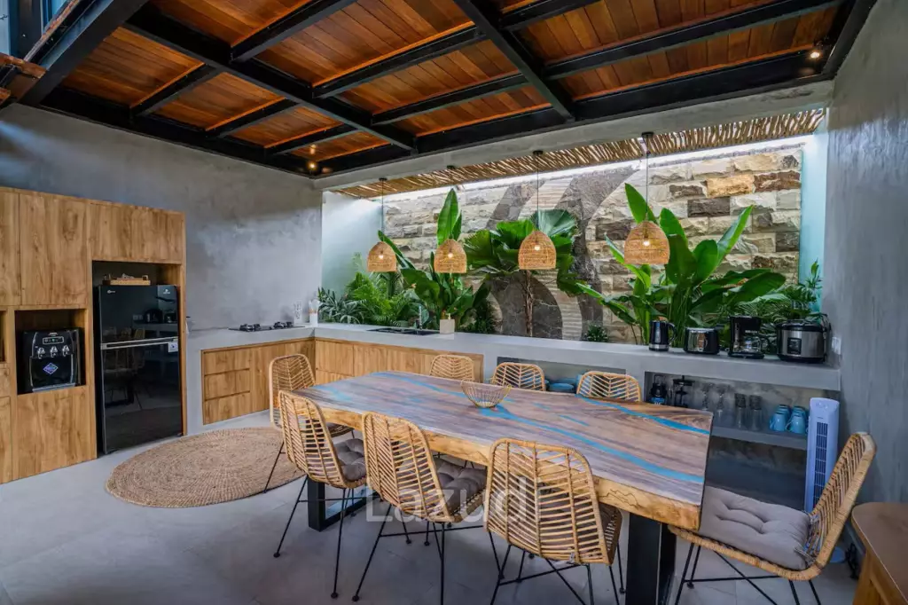 Modern 4 Bedroom Leasehold Villa for sale close to Canggu
