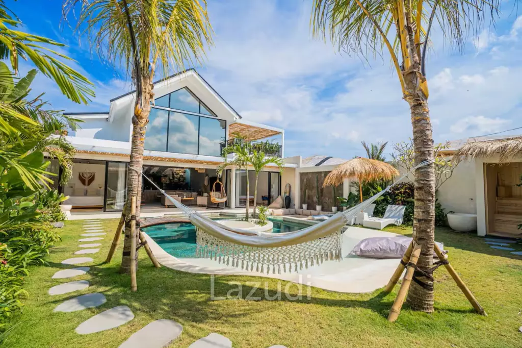 Modern 4 Bedroom Leasehold Villa for sale close to Canggu