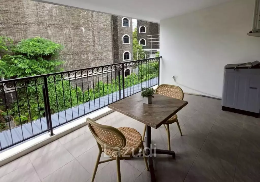 Modern Renovated Studio Apartment for Rent Pratumnak Hill