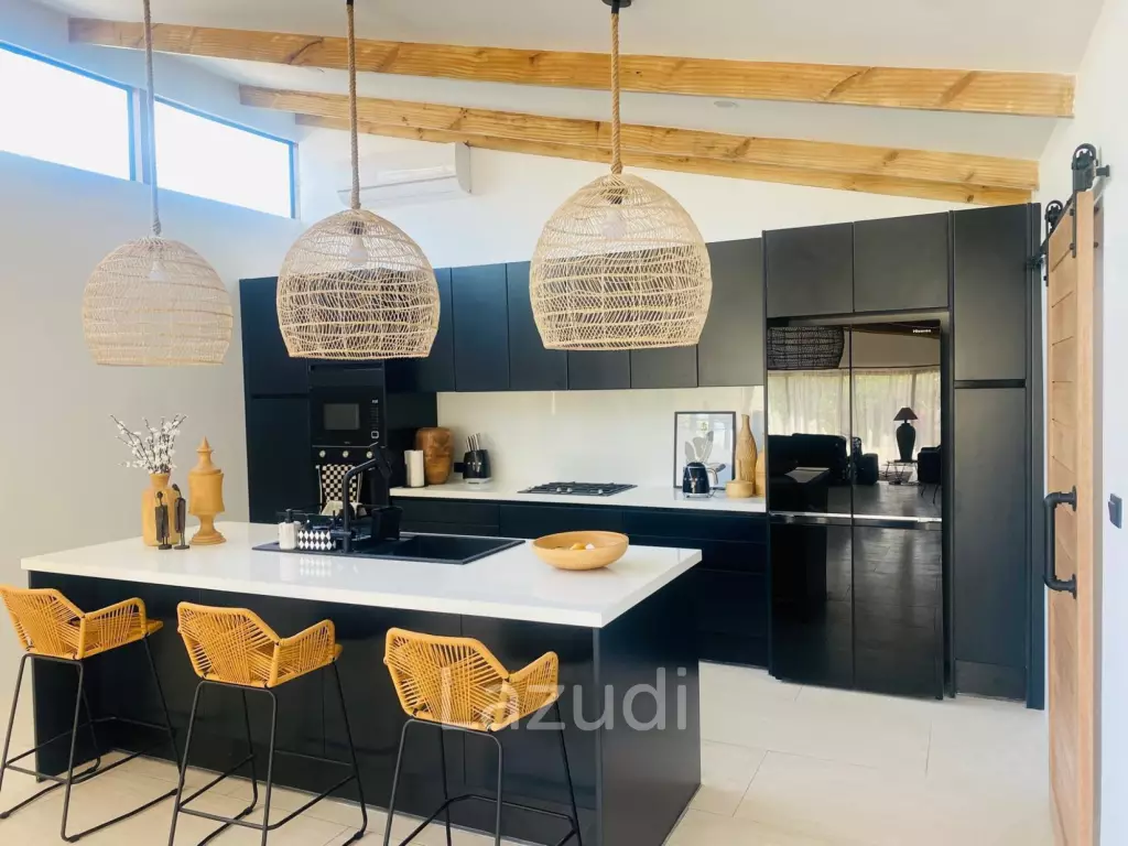 Brand New 5-Bedroom Pool Villa Near Fisherman's Village