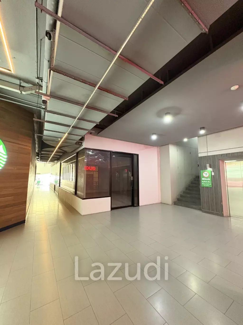 58 sqm Retail or Office Unit at Baan Kampu @ Asoke Khlong Toei Nuea