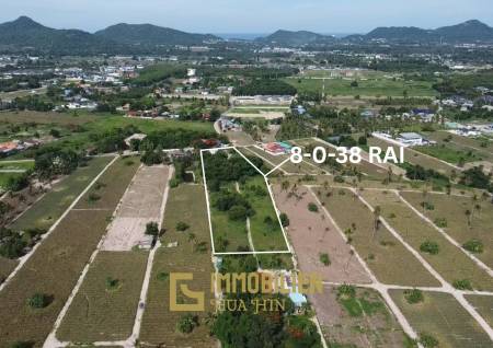 8-0-38 Rai Plot with Mountain Views Near Black Mountain