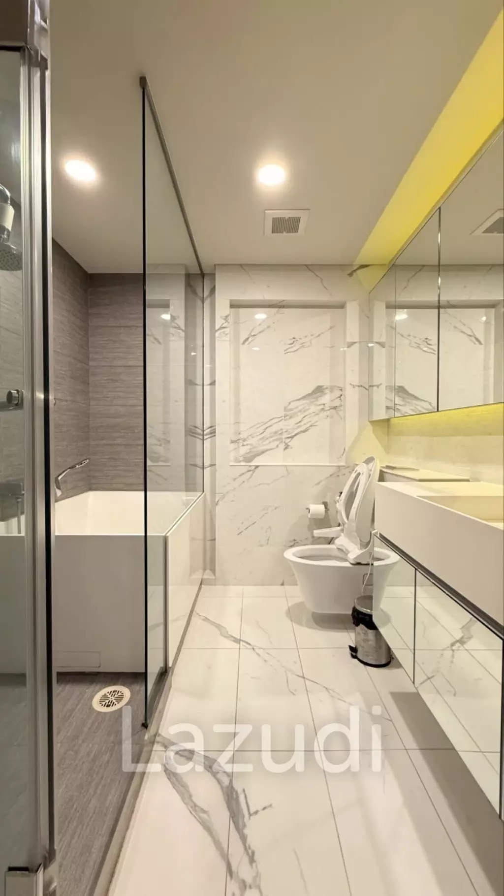 72 sqm 2 Bedroom Condo on 11th Floor at Siamese Exclusive Sukhumvit 31 Bangkok