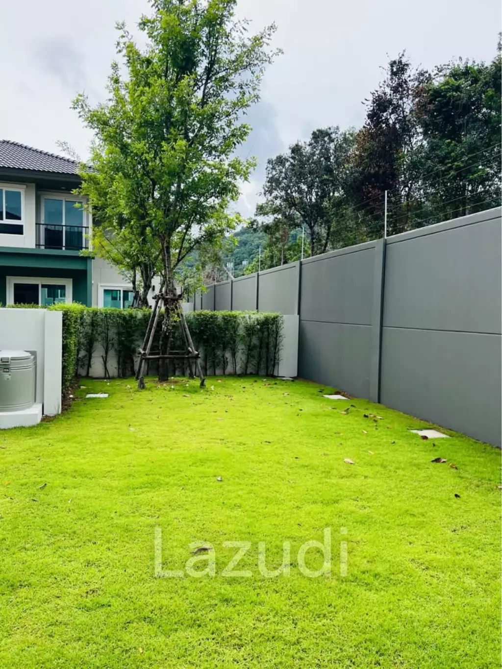 2-Storey Detached House for Rent near BISP
